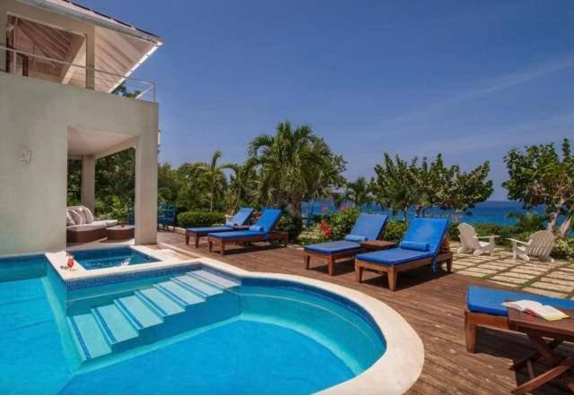 Hospitality Expert Little Waters Villa نيغريل المظهر الخارجي الصورة
