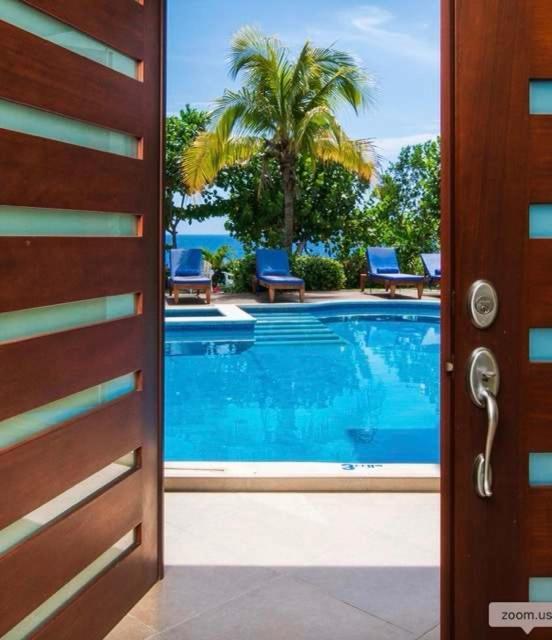 Hospitality Expert Little Waters Villa نيغريل المظهر الخارجي الصورة